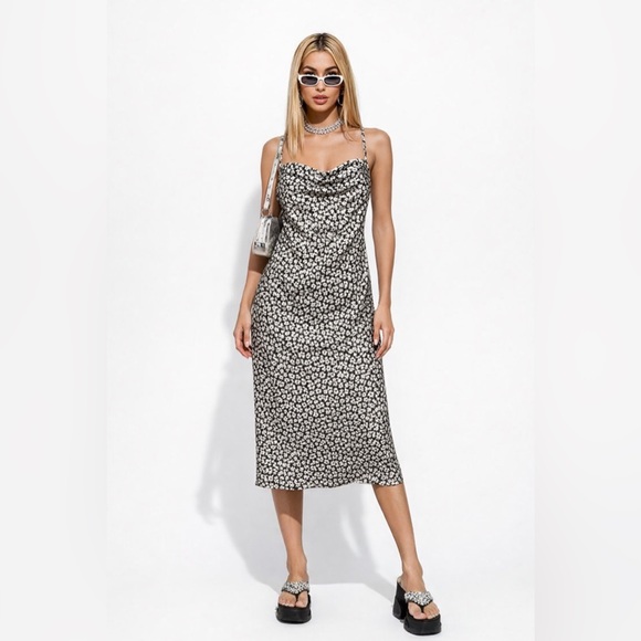 NWT Bebe Black and White Floral Satin Midi Slip Dress Women's Medium